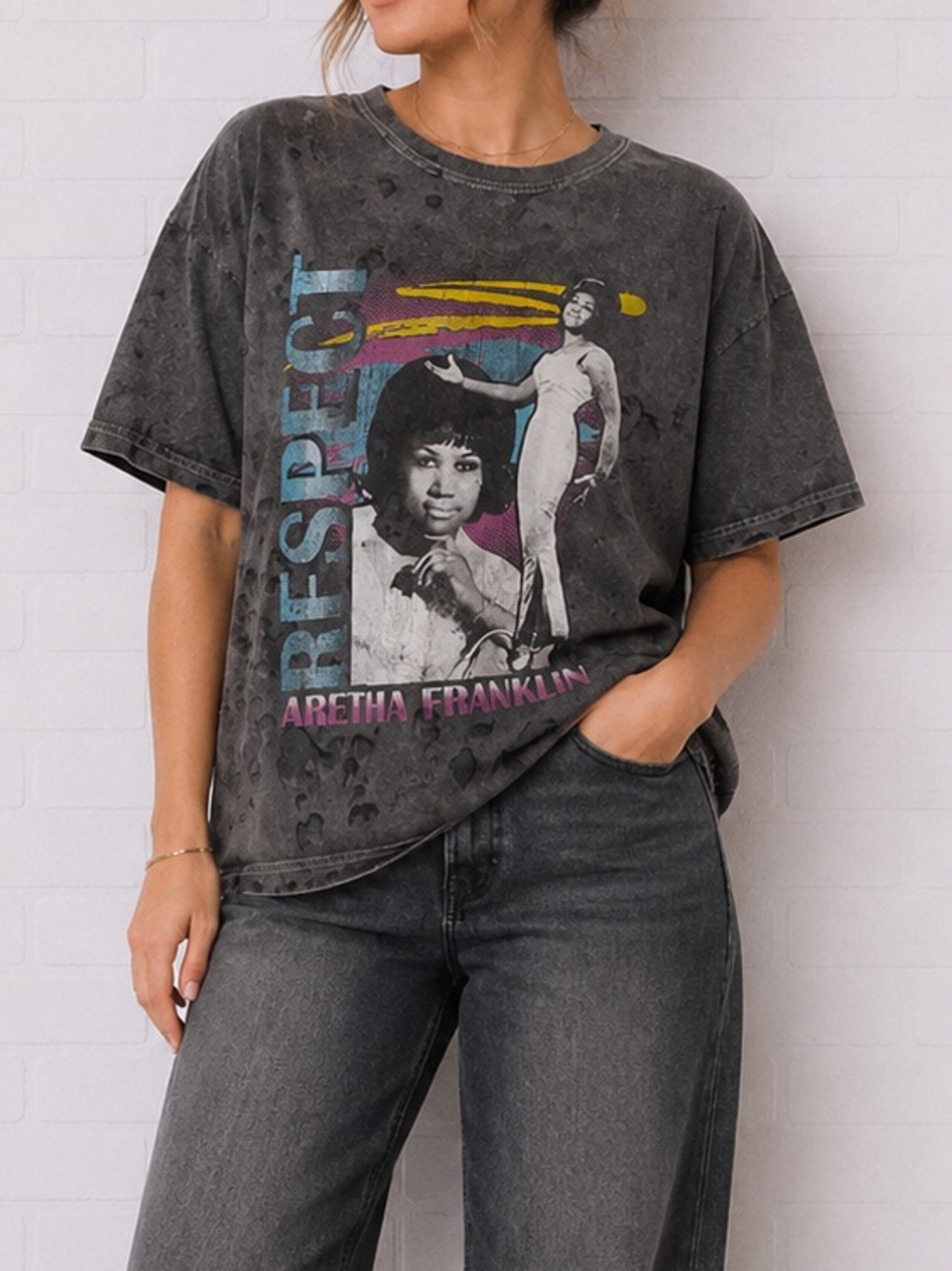 Aretha Franklin Graphic Band Tee Vintage Wash Distressed Black T-Shirt Size L